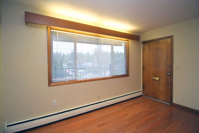 Photo - 3200-3236 SW Marigold St Unidad e03f022b-efbe-11ef-a954-0ef659e2e2b7