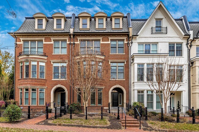 Front of the house - 10777 Symphony Park Dr