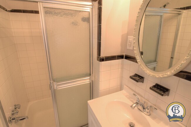 Photo - 1304 Carol Dr