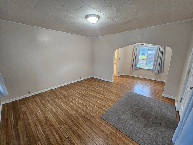 Photo - 3710 E Chattaroy Rd