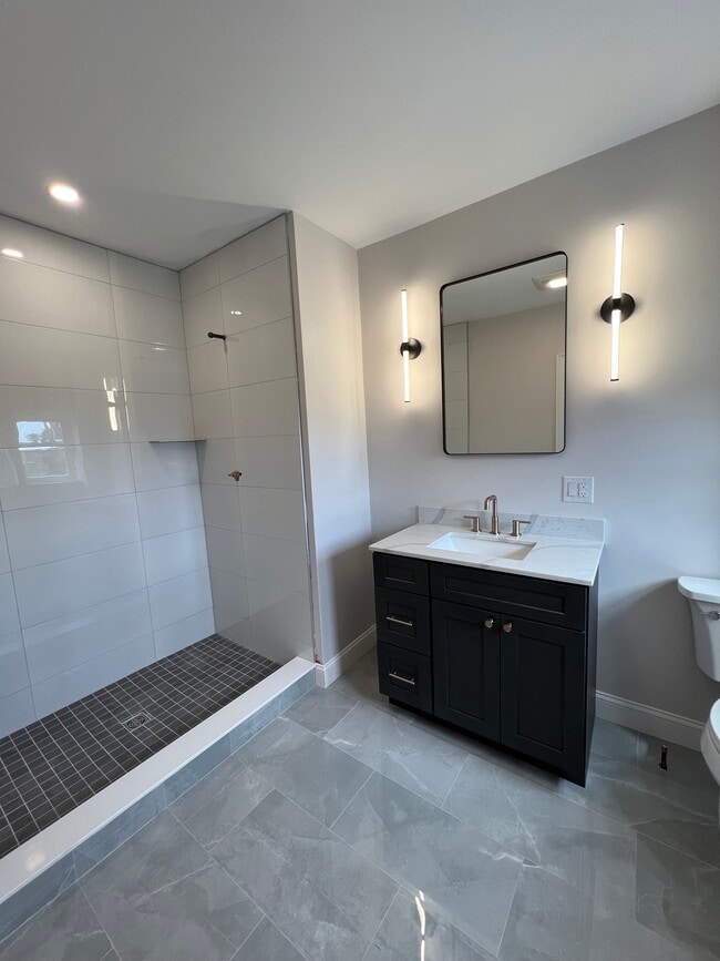 Building Photo - 108 Vinton St Unit 3 Rental