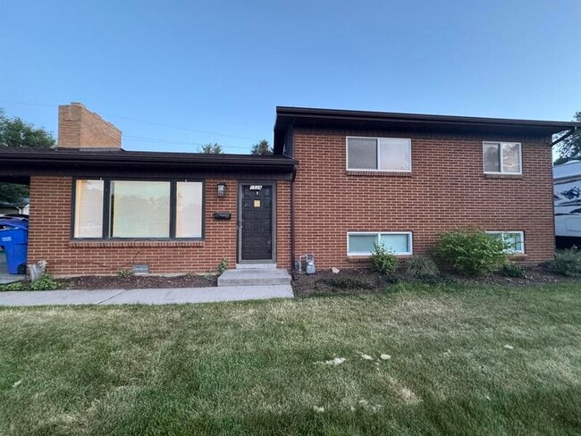 Photo - 1528 Dawn Dr