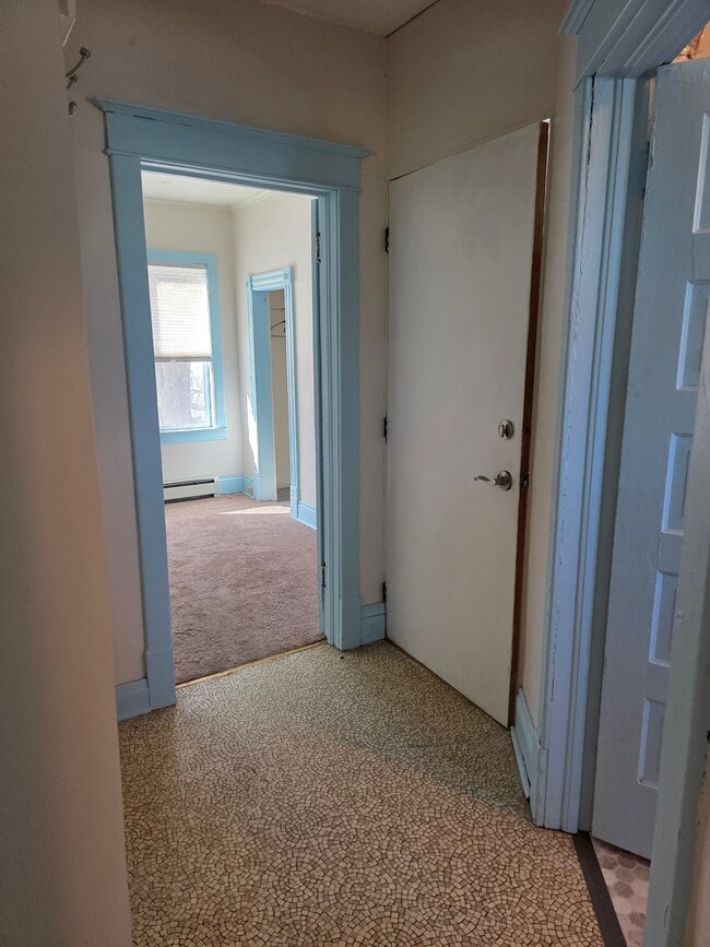 Photo - 408 S 7th Ave Unit Apt 2