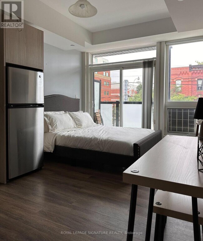 Photo - 335 College St Unit 202