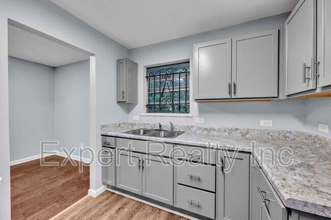 Photo - 1256 15th St SW
