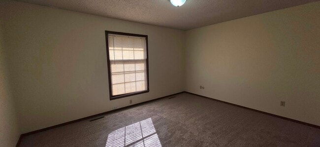 Photo - 2000 Square feet Duplex Southeast!  $1195