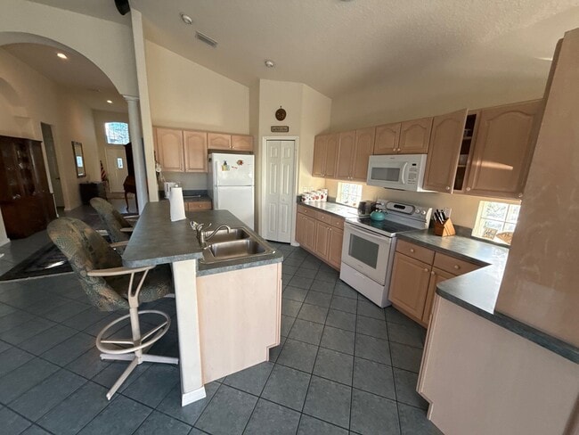 Photo - 30 W Doerr Path