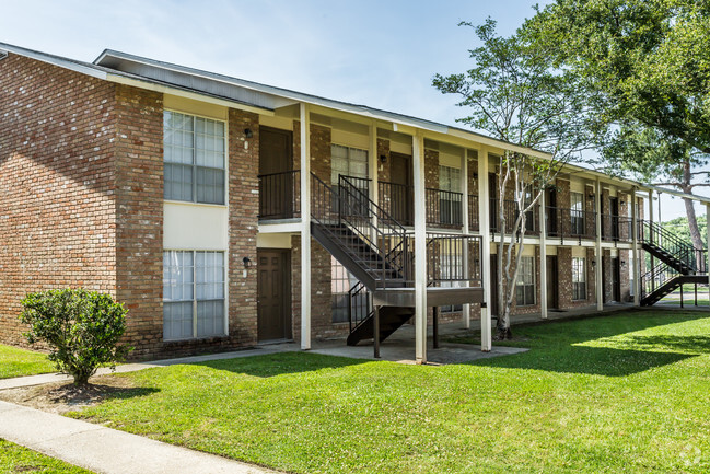 Fox Hill Apartments - Fox Hill Apartments