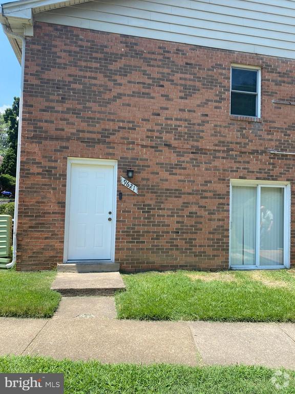 Building Photo - 9621 Hagel Cir Unit D Rental