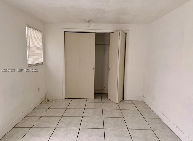 Photo - 9815 SW 51st Terrace Unit B