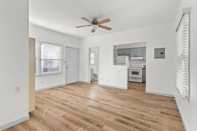 526 Magnolia Ave Unidad 03