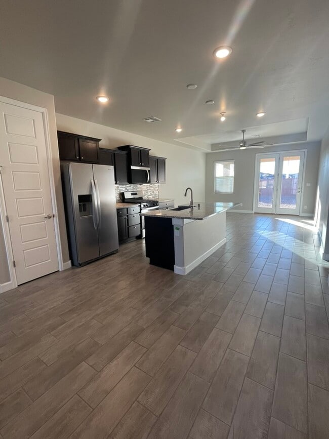 Photo - 2451 Camino Plata Loop NE