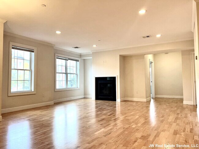 Photo - 463 Rutherford Ave Unit 205