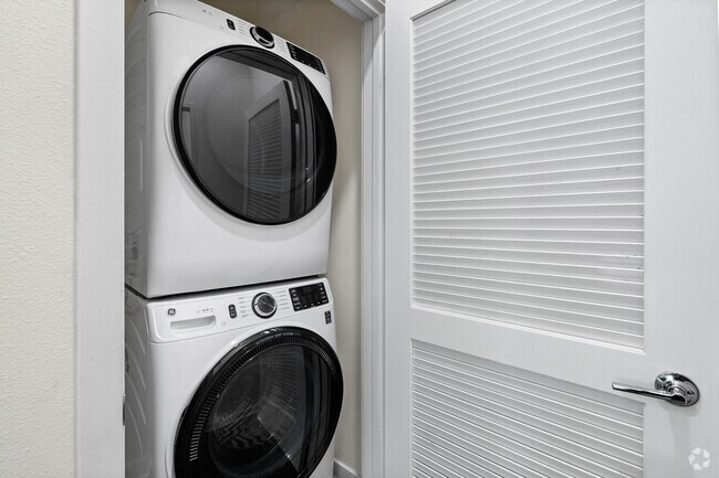 2BR, 2.5BA - 1,649SF - Laundry