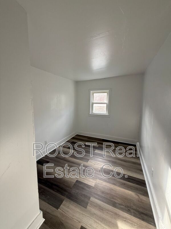 Photo - 124 S Chillicothe St