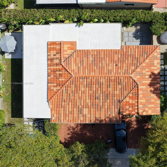 Photo - 1345 SW 60th Ct