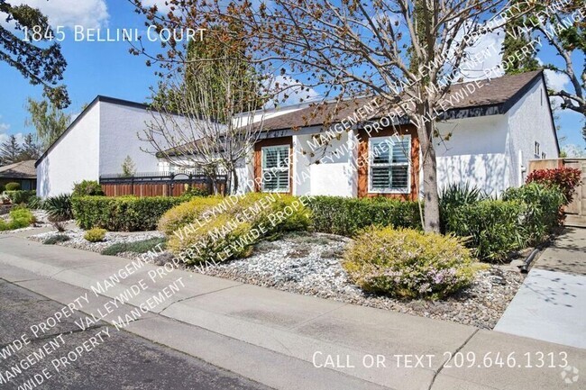 Building Photo - Stockton Beautiful 3-Bedroom, 2-Bath Home ...