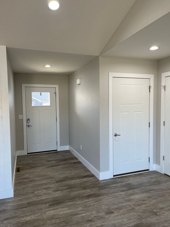 Photo - Built in 2020! 3 Bed 2 Bath w/ FENCE and UF Walk Out Basement