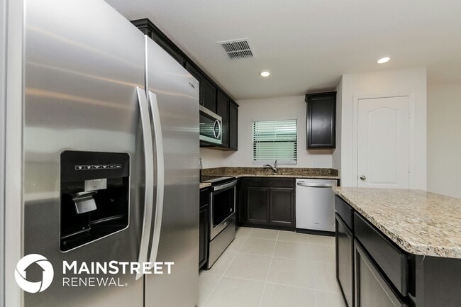 Photo - 1467 Swan Lake Cir