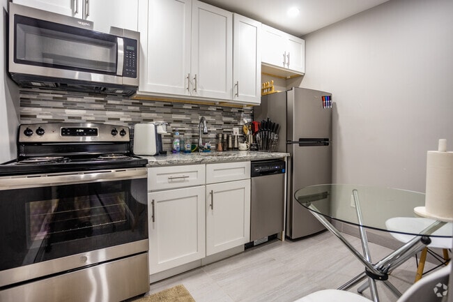 Studio - Fort Fredrick Apartments