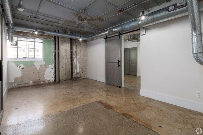 2 bed 2 bath - 1350 sqft