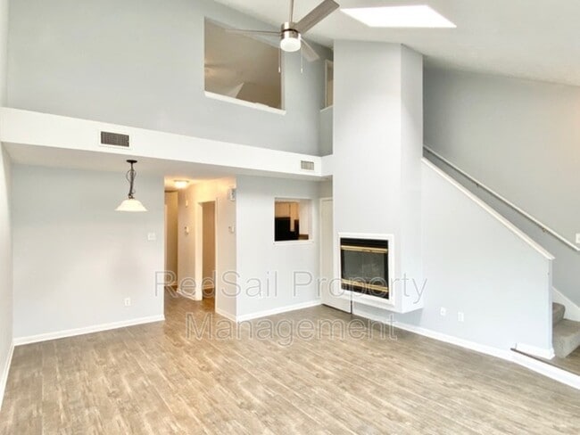 Photo - 23 Riverchase Dr