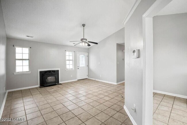 Photo - 424 Singletree Dr