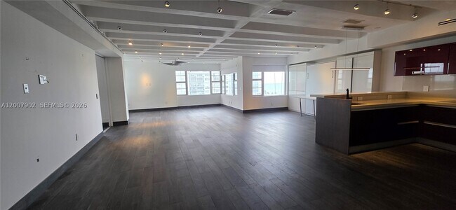 Photo - 5255 Collins Ave Unit 7G