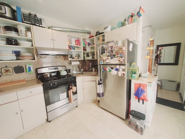 Building Photo - 25 Main St Unit 3