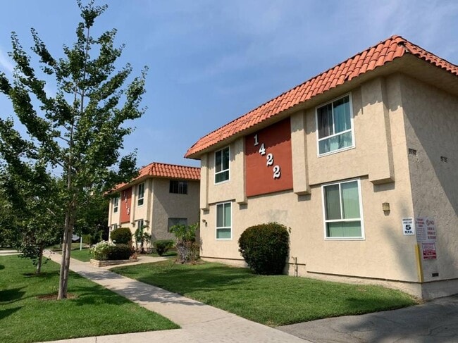 Building Photo - 2.0 bedroom in South Pasadena California 9... Unit #6 Rental