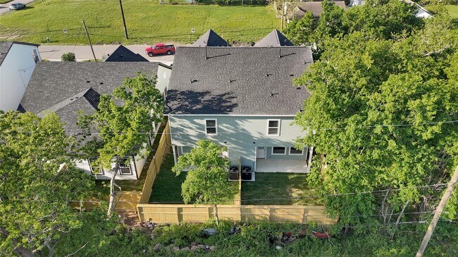 Photo - 4019 Stassen St