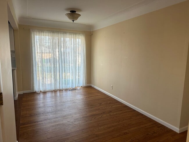 Photo - Multi Family Home 3 Bedroom and 2 Bath