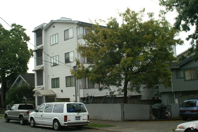 Royce Apartments