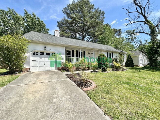 Building Photo - 3533 Bernies Ct N
