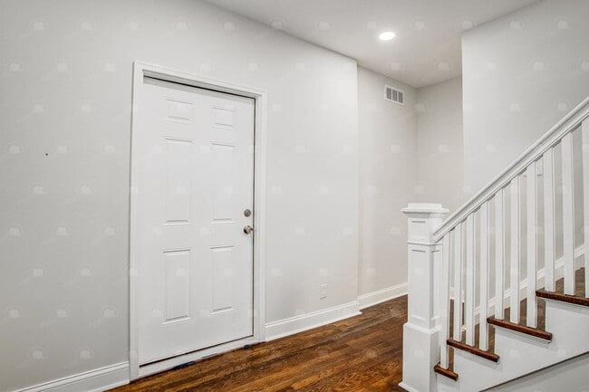 Photo - 2510 E 59th St Unit 2512 East 59th Street