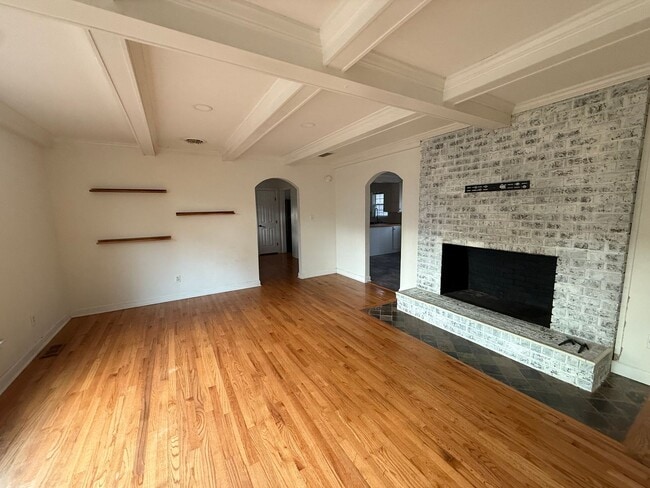 Photo - 510 Westwood Cir