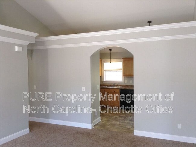 3181 Ridgeback Dr