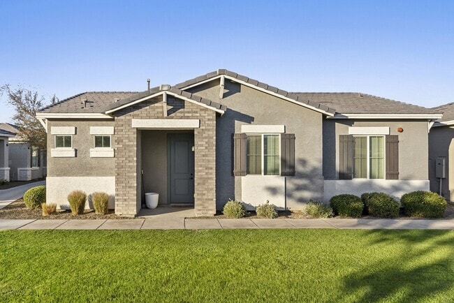 Photo - The Farmhouse on Estrella