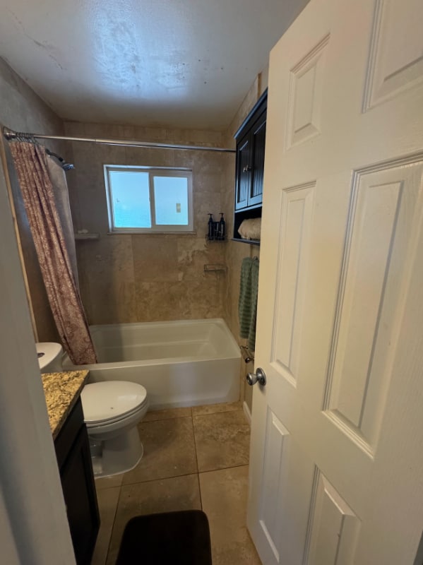 Photo - 900 E 112th Pl Unit 1