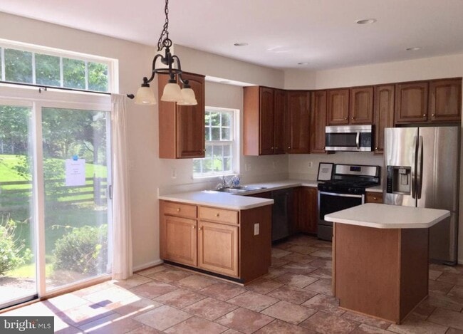 Photo - 9057 Seward St