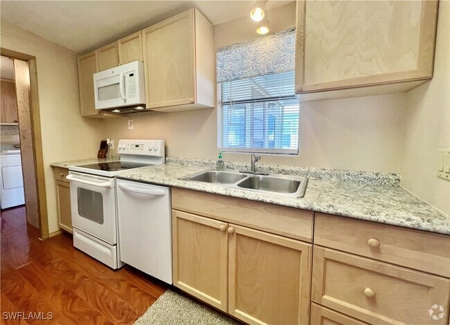 Building Photo - 573 Cape Florida Ln Rental