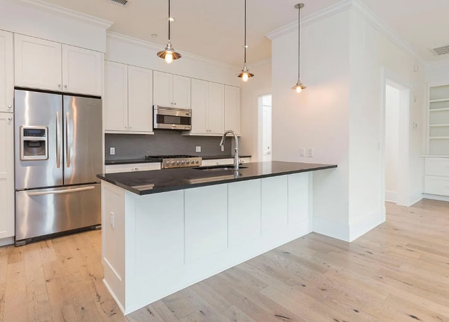 Photo - 745 Boston Post Road