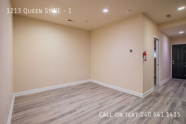 Photo - 1213 Queen St NE Unit 1
