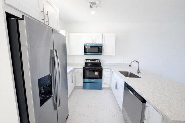 Photo - 1125-1127 Homer Ave S Unit 1127