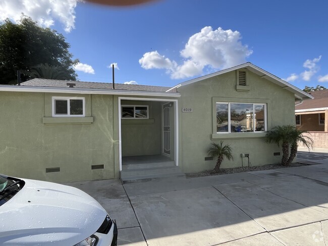 Building Photo - 4019 Rubidoux Blvd Rental