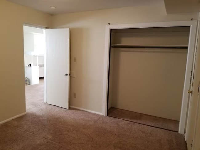 Photo - 807 W Madison St