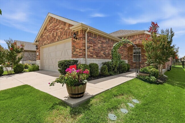Photo - 1256 Eagle Ln