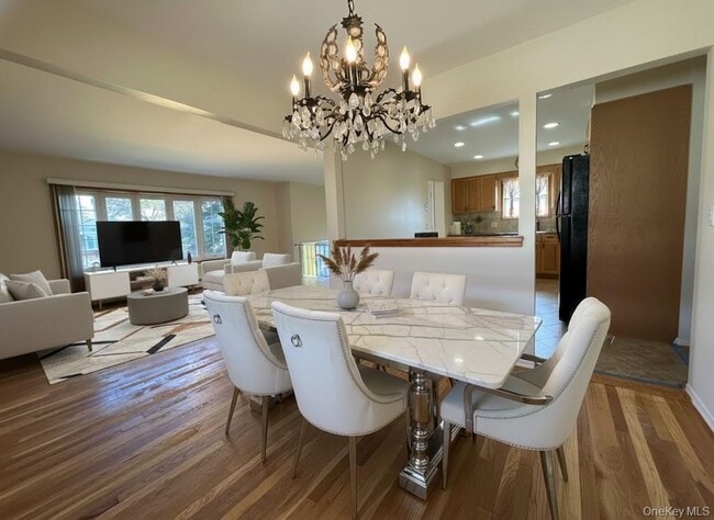 Building Photo - 216 Hill Ave