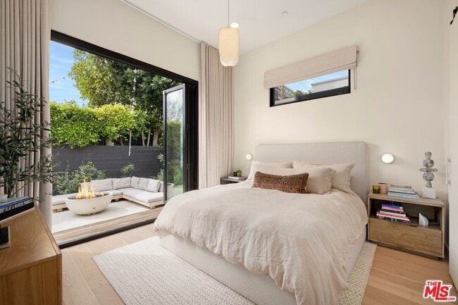 Photo - 9004 Dicks St