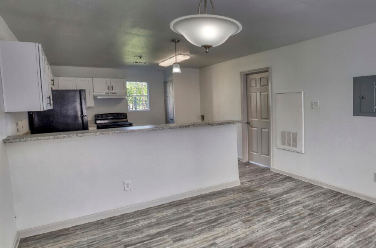 The Bryson - The Bryson Apartments